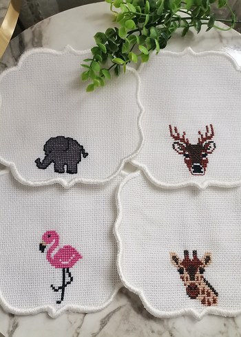 Bohem Fil, Geyik, Flamingo ve Zürafa Nakışlı Peçeteler