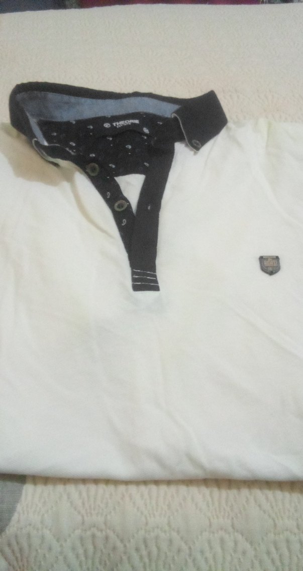 Beyaz Gri Detaylı Polo Yaka Tişört - Görsel 2