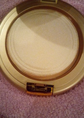 Bej Pudra Kompakt Makyaj - Görsel 2