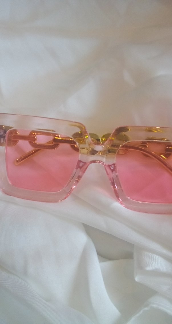 Zincir Detaylı Pembe Kadın Güneş Gözlüğü - Görsel 3