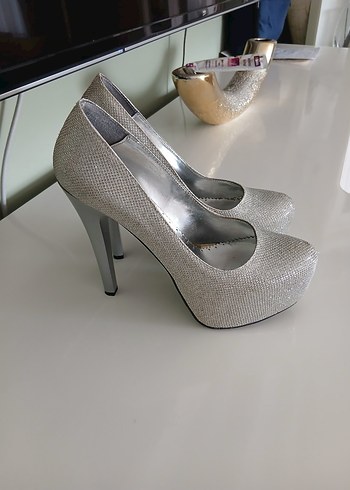 Diğer Gri Simli abıye Kadın Ayakkabı. topuklar 13 cm.