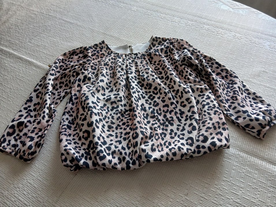 Leopar Desenli çocuk Bluzu uzunluk 40 cm genıslık 35 cm - Görsel 2