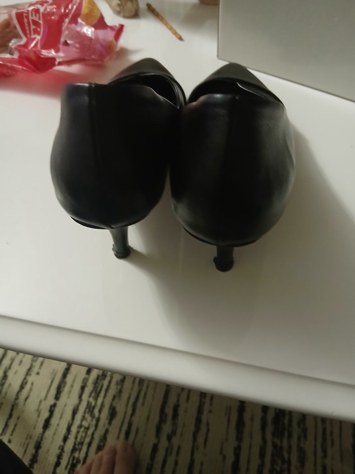 Siyah Parlak Rugan Stiletto Topuklu Kadın Ayakkabı - Görsel 3