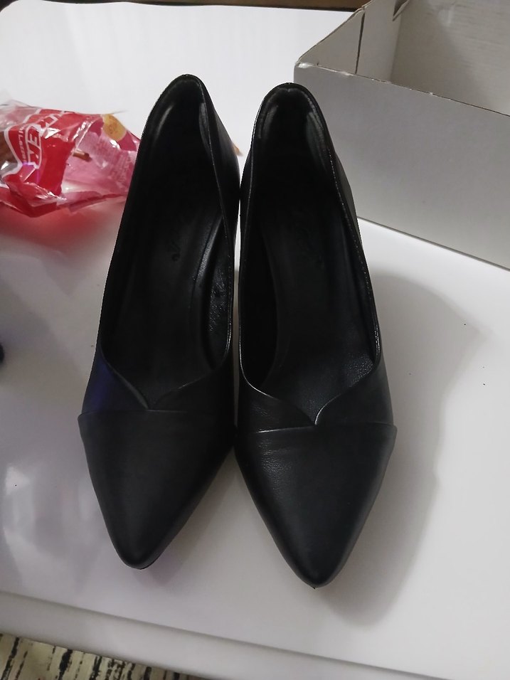 Siyah Parlak Rugan Stiletto Topuklu Kadın Ayakkabı - Görsel 2
