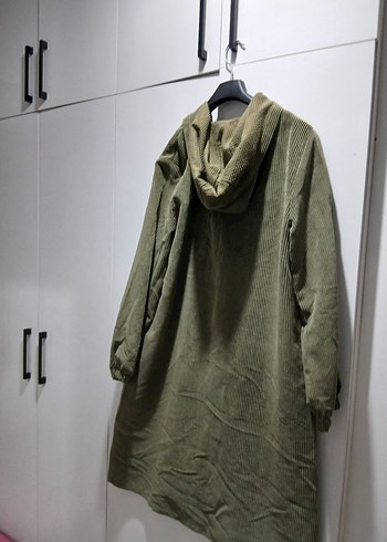 Kadın Haki Uzun Cep Detaylı Fermuarlı Kaban. - Görsel 3