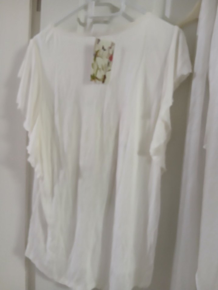 Çiçek Desenli Beyaz Kadın Bluz - Görsel 2