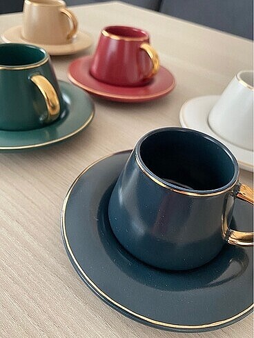  Beden çeşitli Renk Acar 6?lı porselen Kahve Takımı.