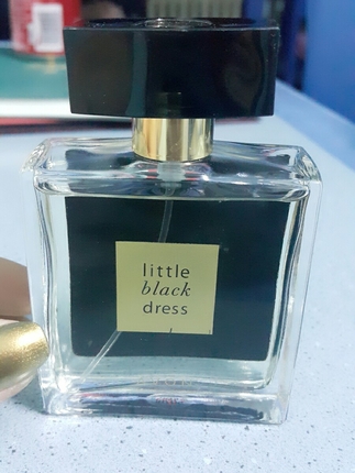 Avon little black dress serisi