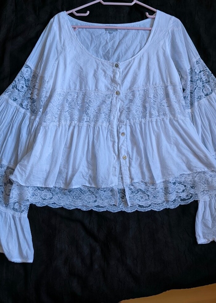 Beyaz gömlek  - Görsel 2