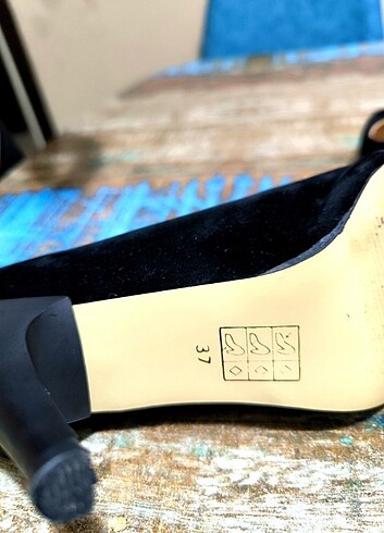 Siyah süet topuklu ayakkabi - Görsel 6