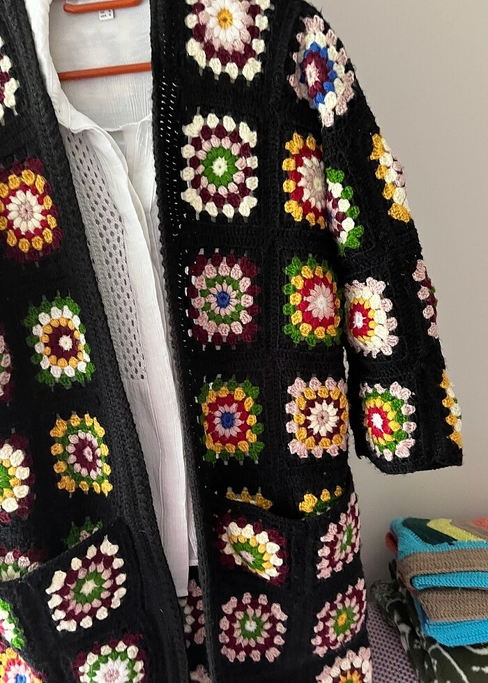 El örgüsü motifli hırka - Görsel 4