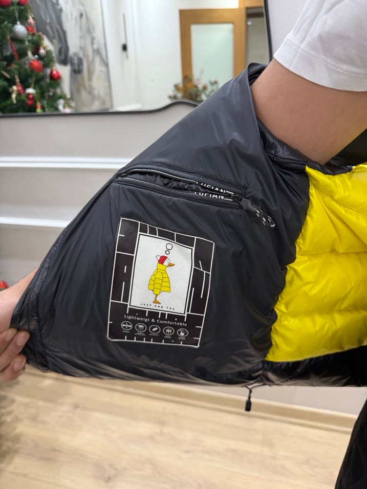 Siyah Yelek - Görsel 3