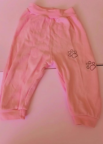 Renkli Baskılı Pembe Bebek Önlüğü - Görsel 3