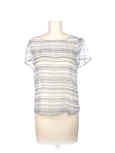PreLoved T-shirt %70 İndirimli.