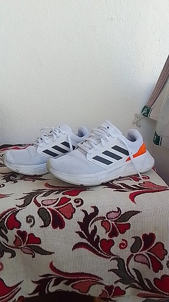 Orijinal Adidas