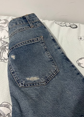 Düğmeli Rahat Kesim Mavi Denim Kadın Jean