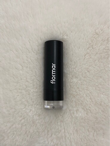 Beden Flormar Extreme Matte Ruj