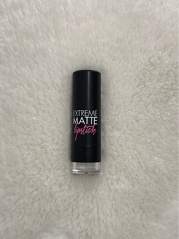 Beden bordo Renk Flormar Extreme Matte Ruj