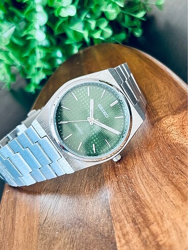 Seiko Saat