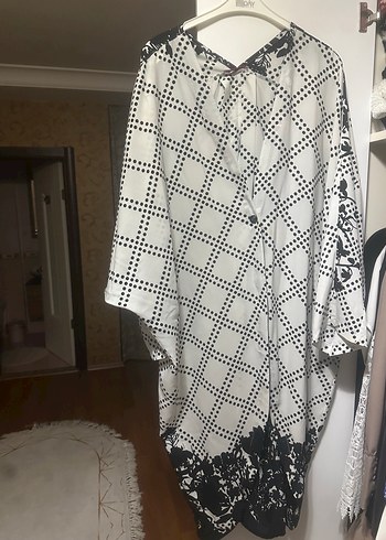 Gri Puantiyeli V Yakalı kimono - Görsel 3