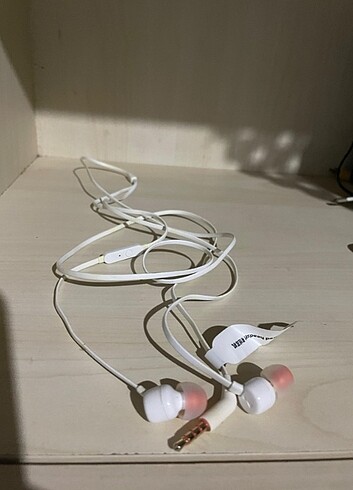 JBL kablolu kulaklık  - Görsel 2