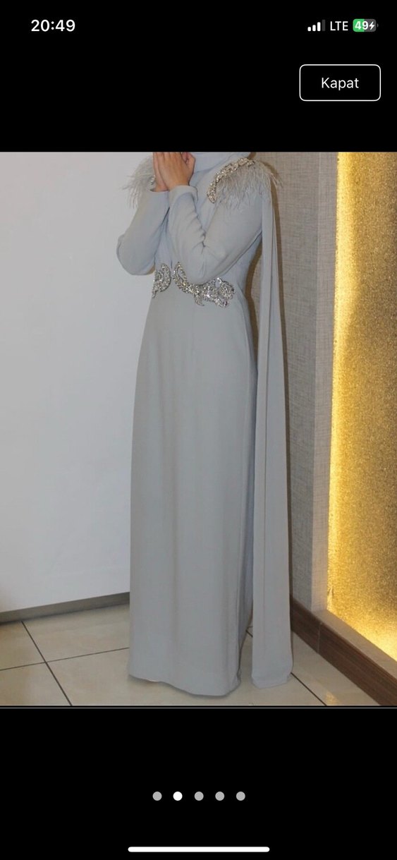 Uzun Kollu Gri İşlemeli Abiye Elbise - Görsel 3