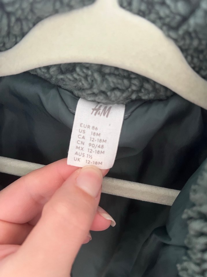 Kapüşonlu Gri Erkek Çocuk Peluş Ceket - Görsel 2