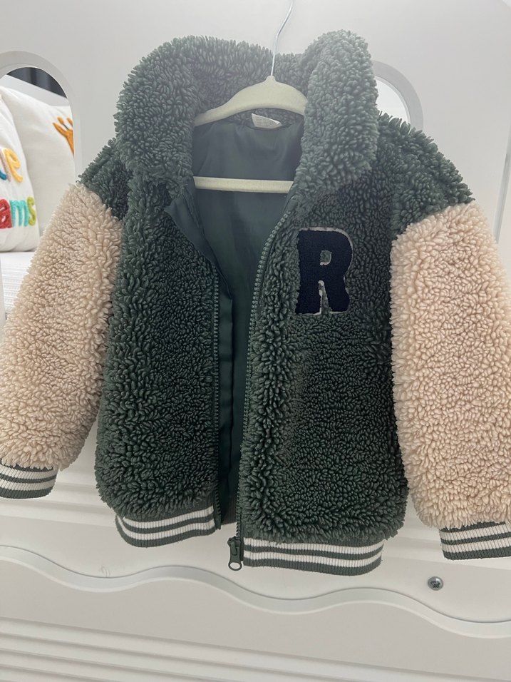 Kapüşonlu Gri Erkek Çocuk Peluş Ceket - Görsel 3