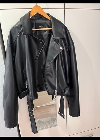 Kadın Siyah Deri Kemerli Biker Ceket