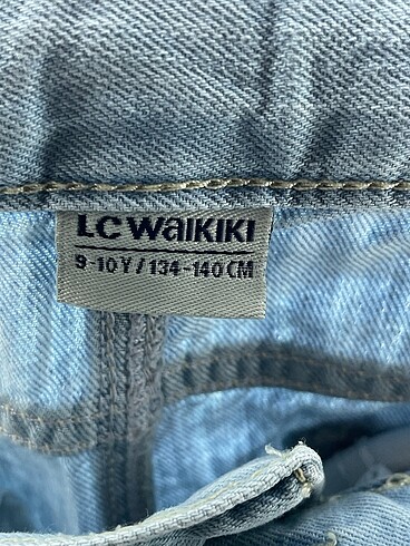 universal Beden mavi Renk LC Waikiki Mini Şort %70 İndirimli.