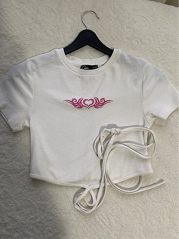 crop t-shirt