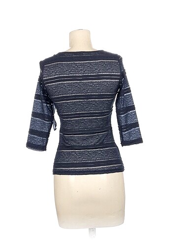 m Beden PreLoved Bluz %70 İndirimli.