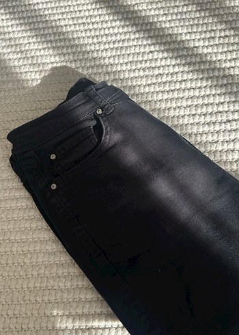 Trendyol & Milla Siklik Ve Rahatlik Siyah Yuksek Bel Denim Pantolon