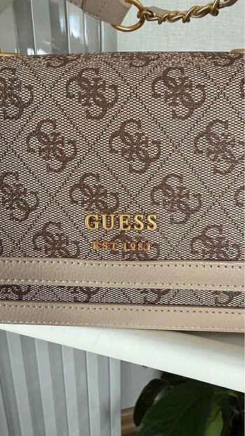 Diğer Guess çanta