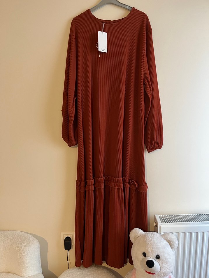 Bordo Uzun Kollu Pilili Keten Elbise - Görsel 3