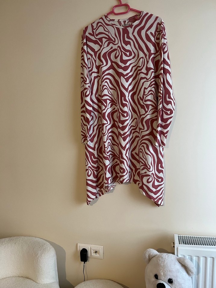 Bordo Zebra Desenli Uzun Piliseli tunik - Görsel 2