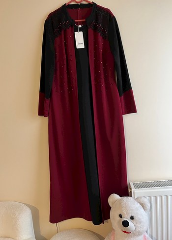 Boncuk İşlemeli Bordo Uzun elbise - Görsel 4