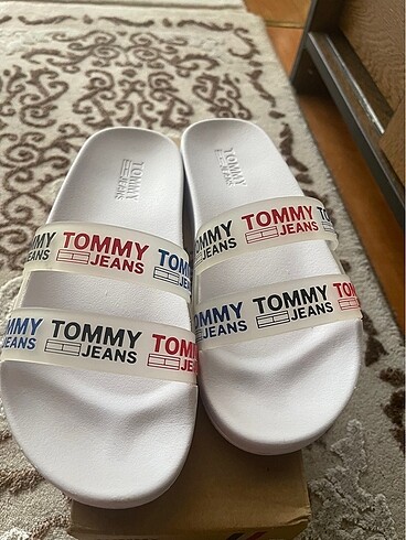 Tommy hilfiger terlik 36 numara