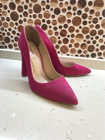 Pembe nubuk stiletto