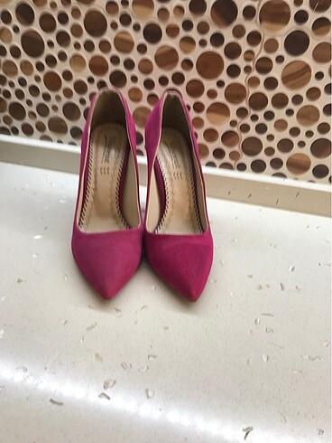 39 Beden Pembe nubuk stiletto