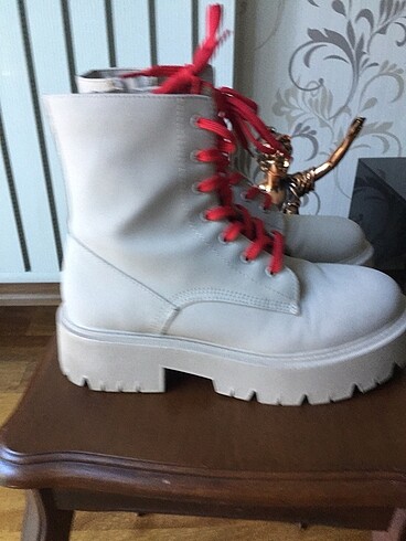 38 Beden Bershka marka