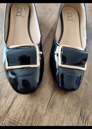 Siyah Rugan Tokalı Kadın Topuklu Babet - Görsel 2