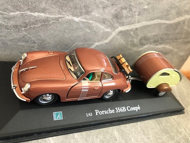 1:43 Porsche 356 B Coupe, Römörklu, Cararama