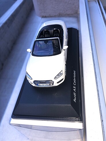 1:43 Audi A5 Cabriolet, beyaz