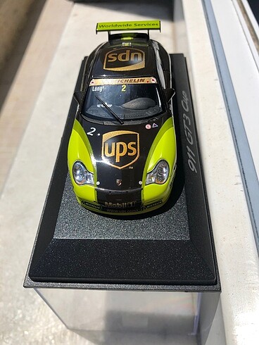 1:43 Porsche 911 GT3 RS; UPS serisi; 2-Long