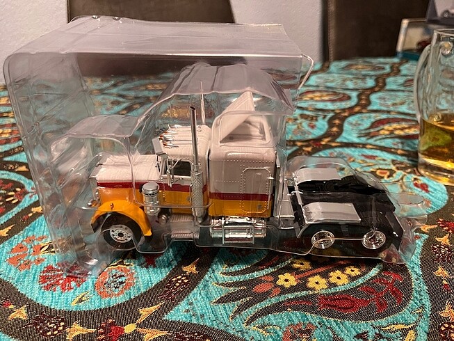 1:43 Peterbilt 359, 1970, Altaya