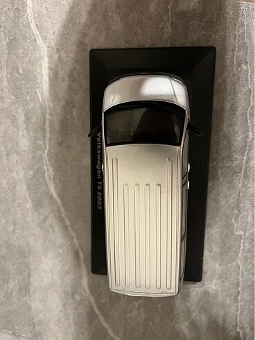 Beden Renk 1:43 VW Volkswagen Minibüs T5, gümüş