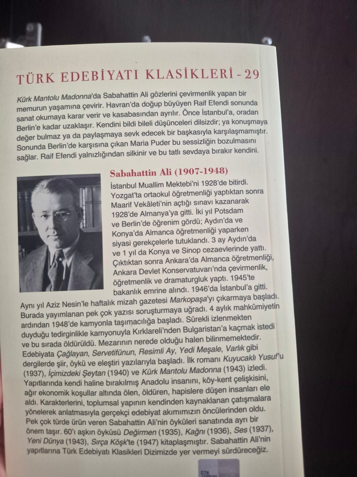 Sabahattin Ali - Kürk Mantolu Madonna - Görsel 2