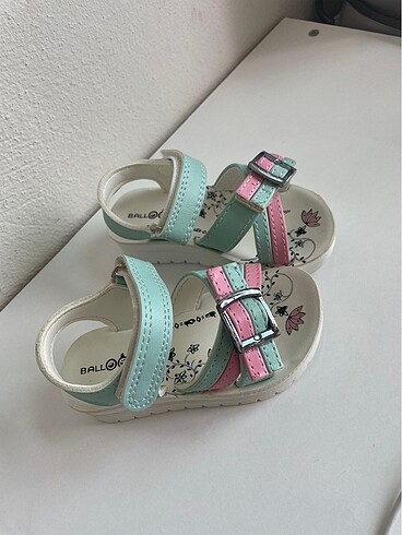 21 Beden Kız bebek sandalet