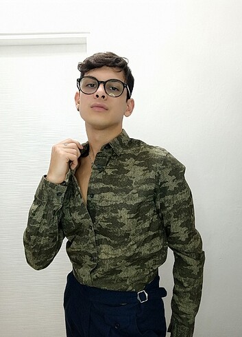 Askeri yeşil kamuflaj desen erkek slim fit S beden